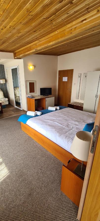 Mirana Family Hotel Burgas Esterno foto