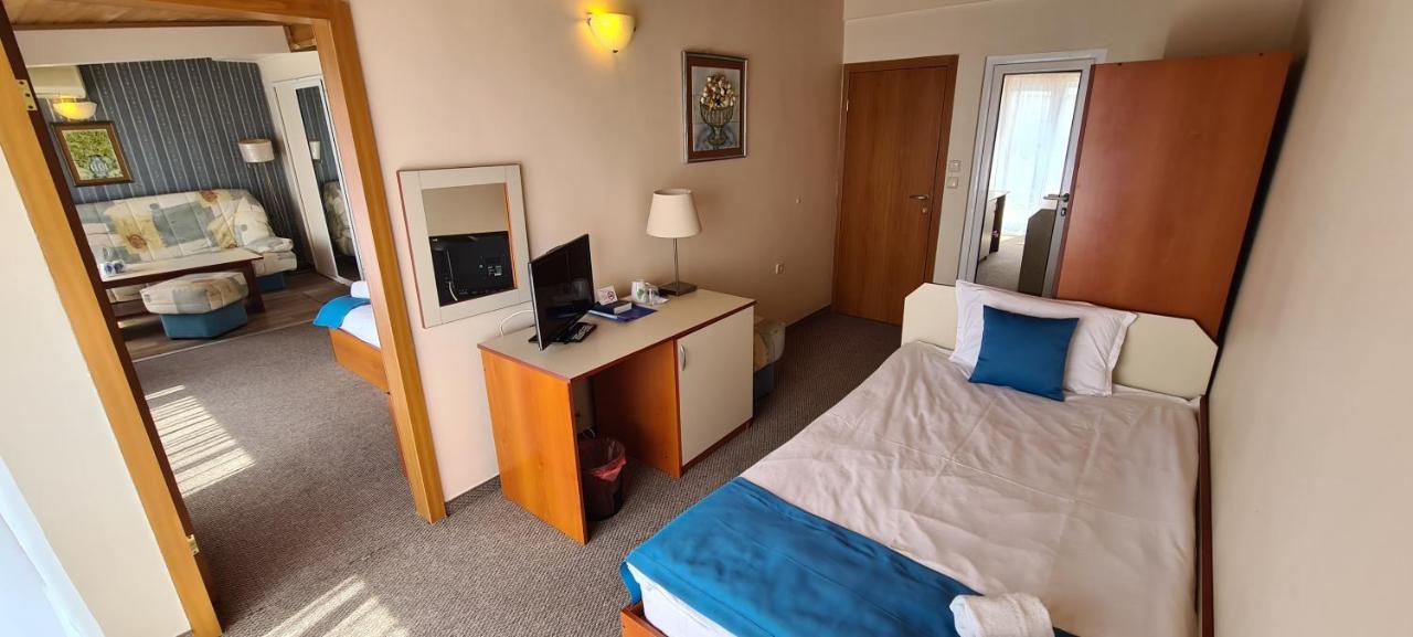 Mirana Family Hotel Burgas Esterno foto