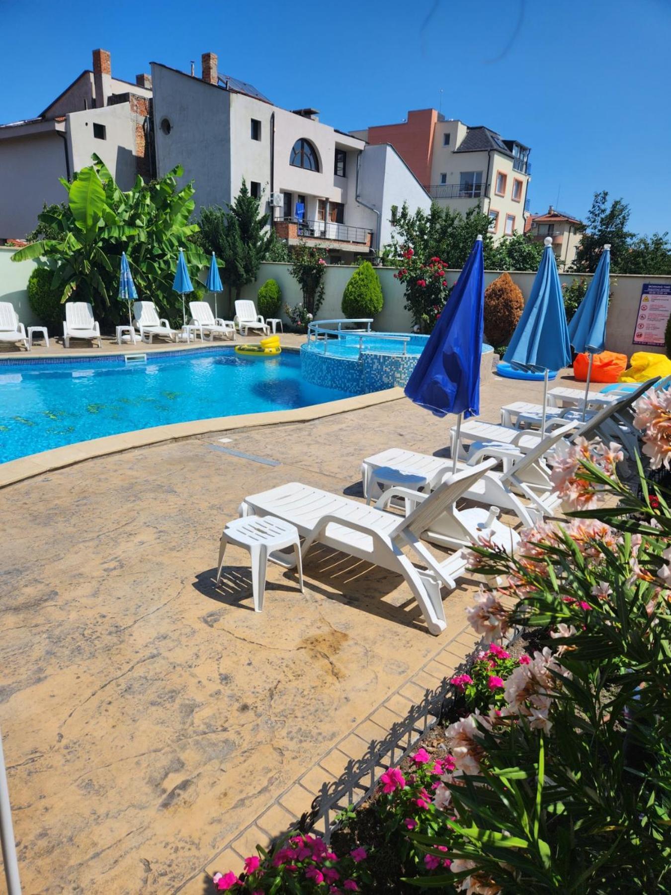 Mirana Family Hotel Burgas Esterno foto
